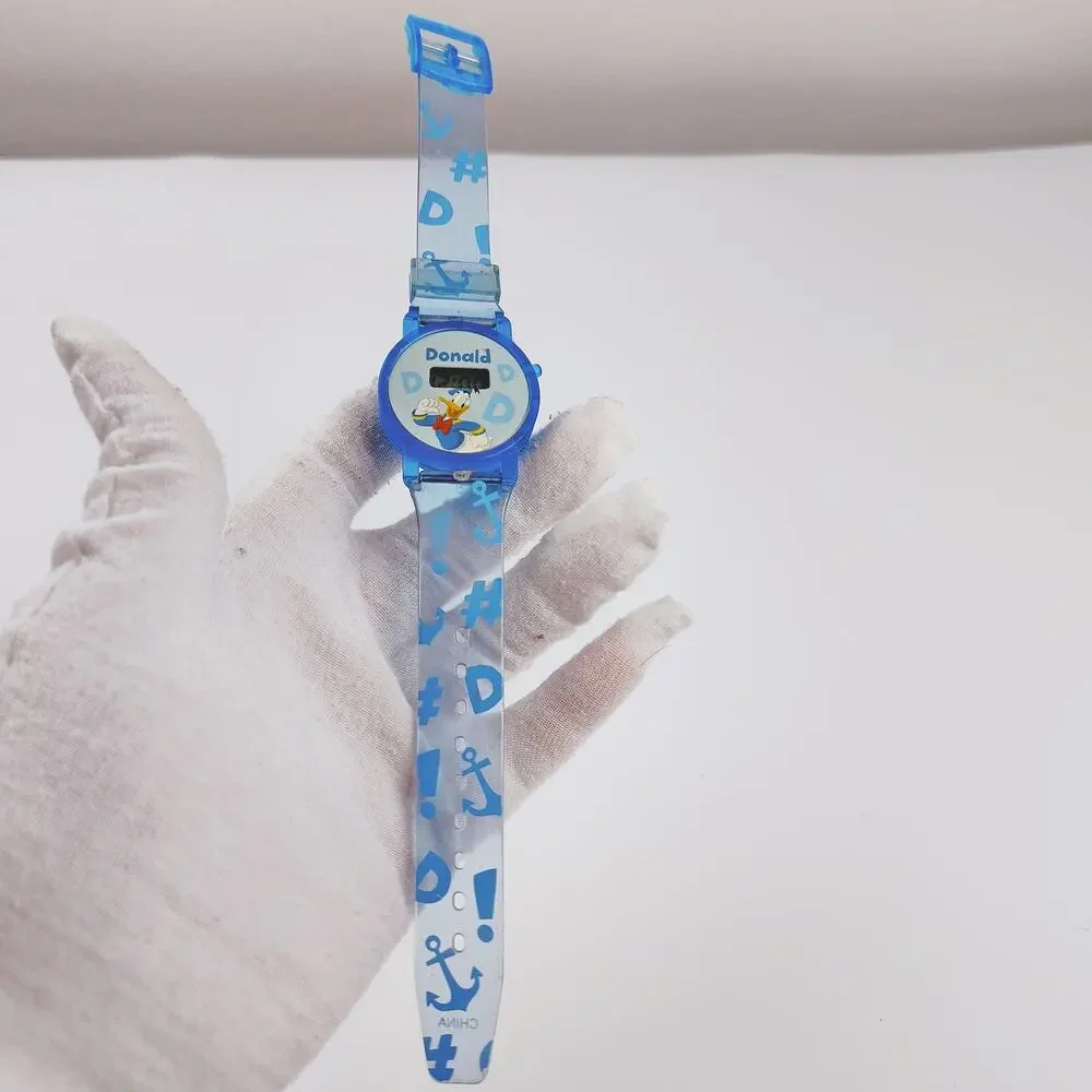 Disney Donald Duck Vintage Plastic Digital Watch